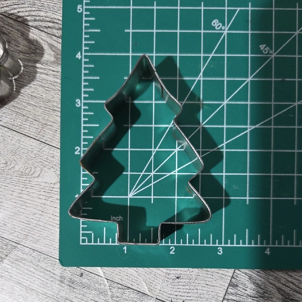 Set Of Assorted Metal Cookie Cutters